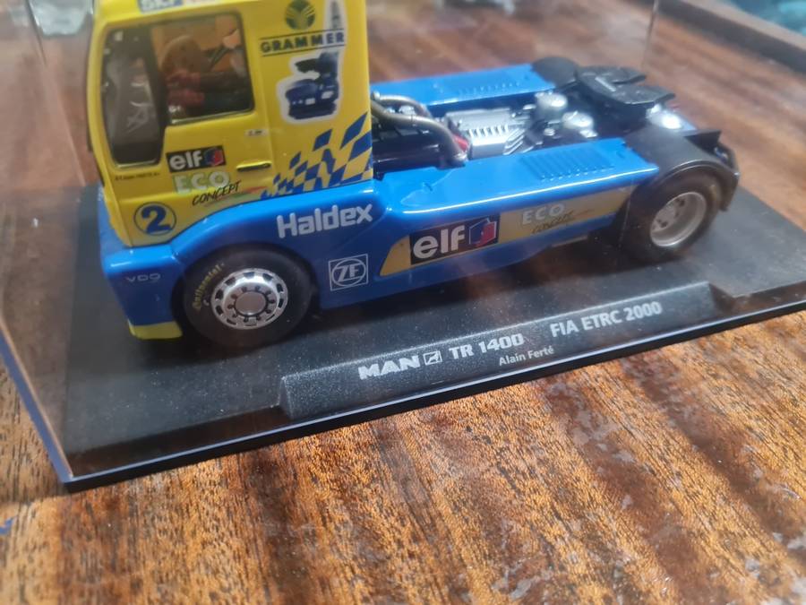 FLY MAN TR1400 TRUCK (SLOT CAR)