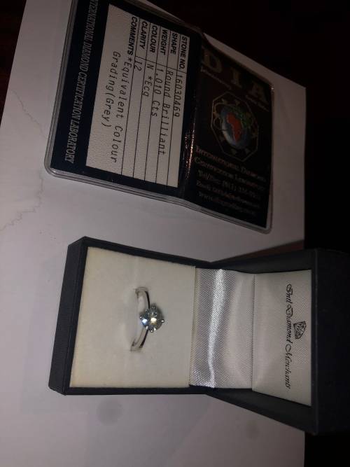 Brand New 1.010ct Diamond Solataire18k White Gold Band DIA Certified