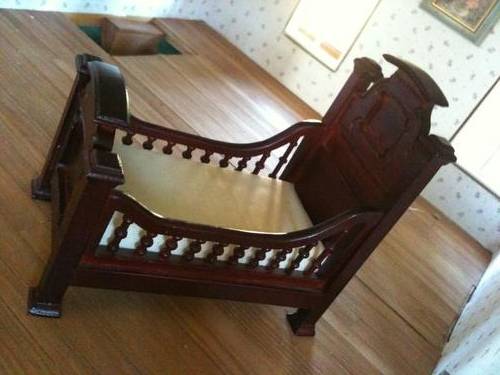 Miniatures - Mahogany Single bed / cot
