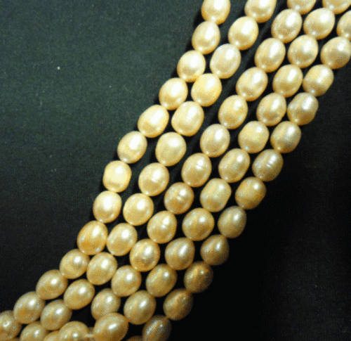 Light Peach Freshwater Potatoe Pearls, Centre Drilled,+/- 9mm x 7mm - Per String ( +/- 46 Pearls)