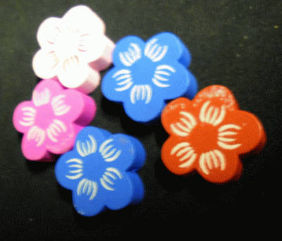 Assorted Wood Flower Beads, 20mm - Pack of 10.