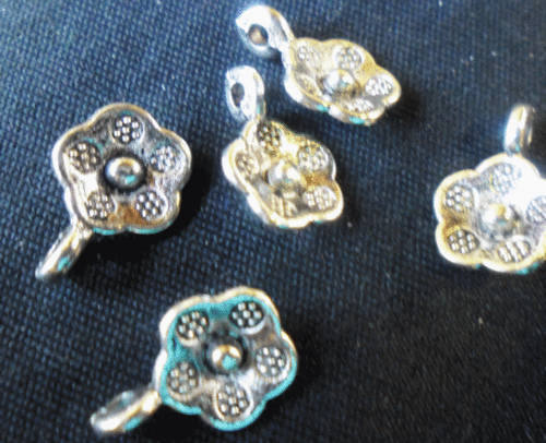 Nickle Flower Charm, 14mm x 10mm - Pack of 20.