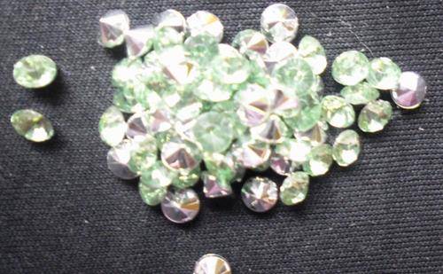 Acrylic Green Rhinestones, 4mm - Pack of 200.
