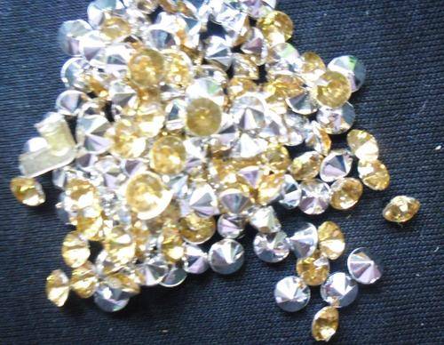 Acrylic Topaz  Rhinestones, 4mm - Pack of 200.