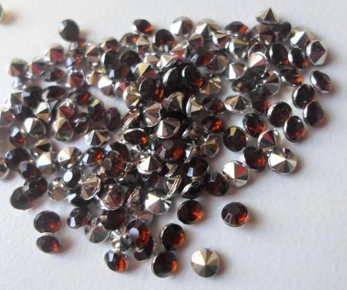 Acrylic Dark Amber Rhinestones, 4mm - Pack of +200.