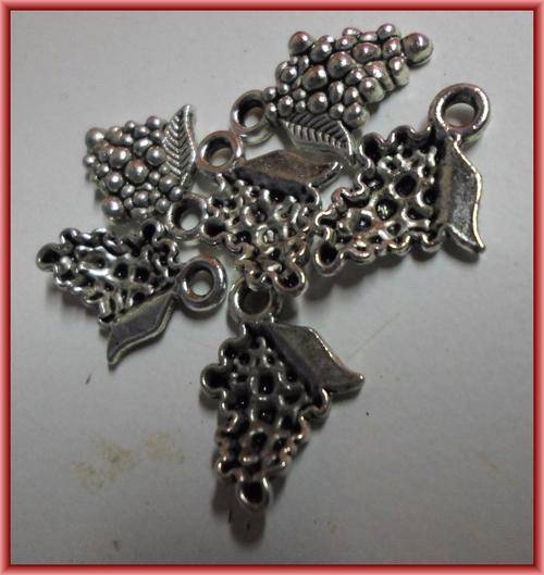 Nickle Grape Charm, 18mm x 14mm  - Pack of 10.
