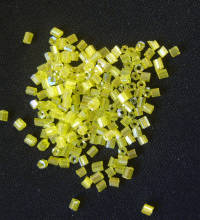 Lemon Facet Seed, 8/0 - Pack of 10g.