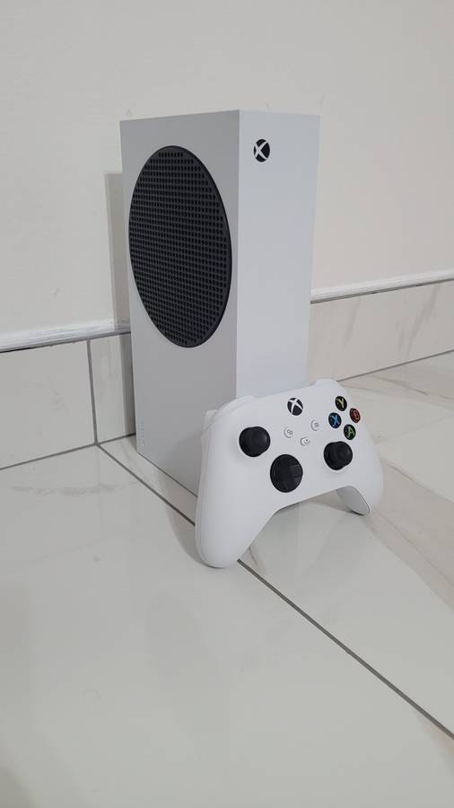 Xbox Series S 512GB - Excellent Condition
