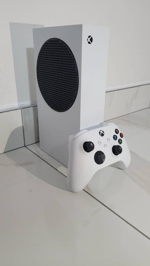 Xbox Series S 512GB - Excellent Condition