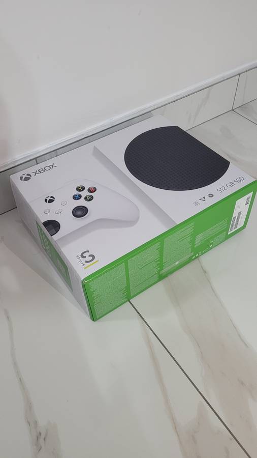 Xbox Series S 512GB - Excellent Condition
