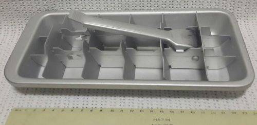 Ice tray