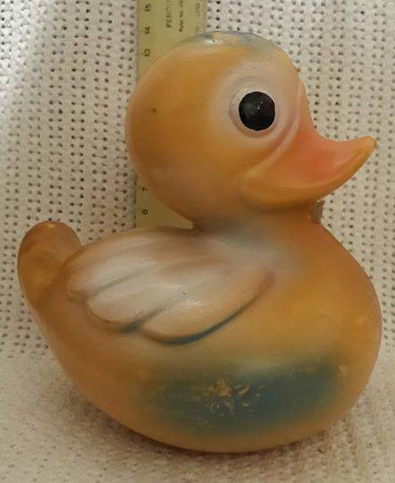 Floating Duck - vintage hard plastic
