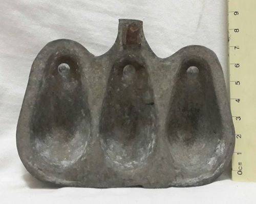 Vintage lead mold