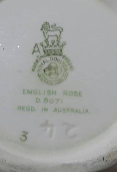 ROYAL DOULTON ENGLISH ROSE 1 PINT JUG