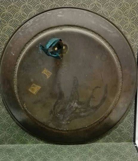 Unique round metal frame - made in England