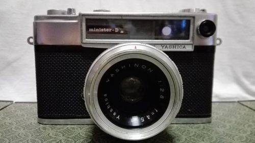 Vintage Yashica minister D 35mm camera
