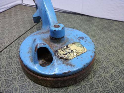 Vintage bean slicer