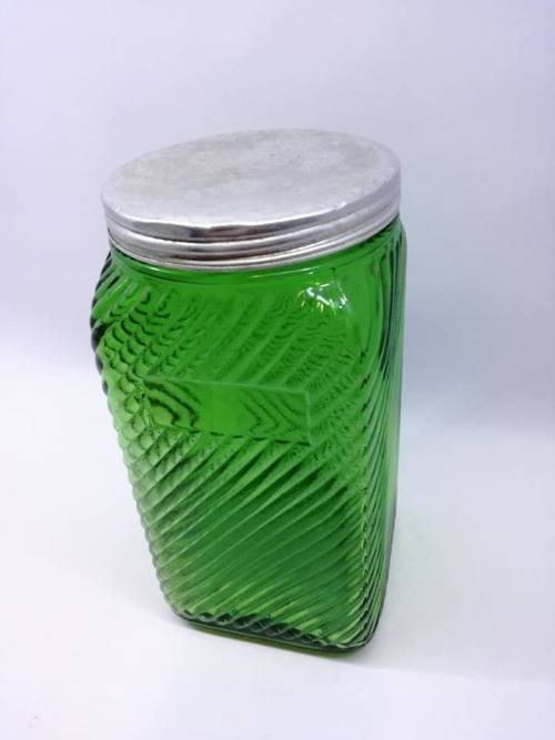 Vintage Emerald Green Ribbed Depression Glass  Canister Jar w Lid - Look!