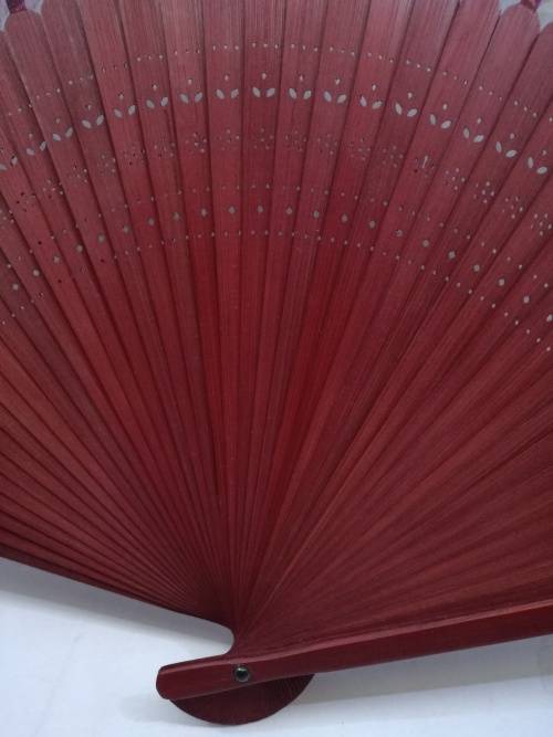 Vintage stunning hand fan