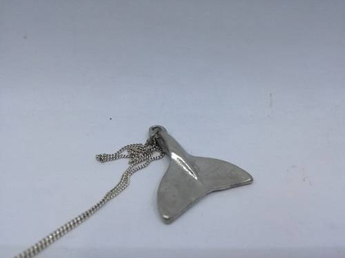 Whale tail neclace - the chain is silver 925, but I cannot find markings on the tail