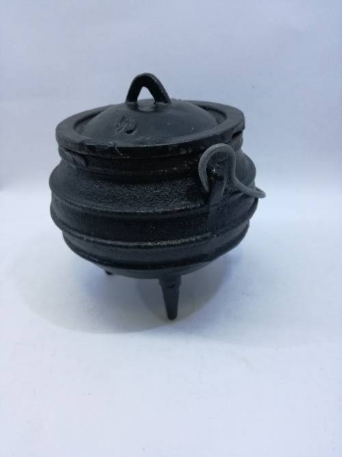 Cast Iron Potjie Pot 1/8