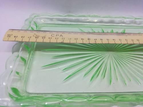 Beautiful Vintage Uranium Glass Rectangle vanity Tray - one insignificant chip