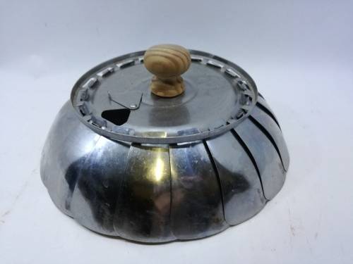 Adjustable lid