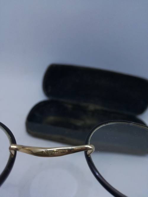 Windsor USA vintage reading glasses in box