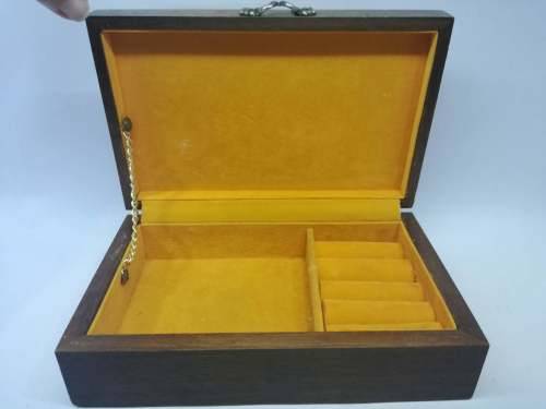 Vintage jewelry box