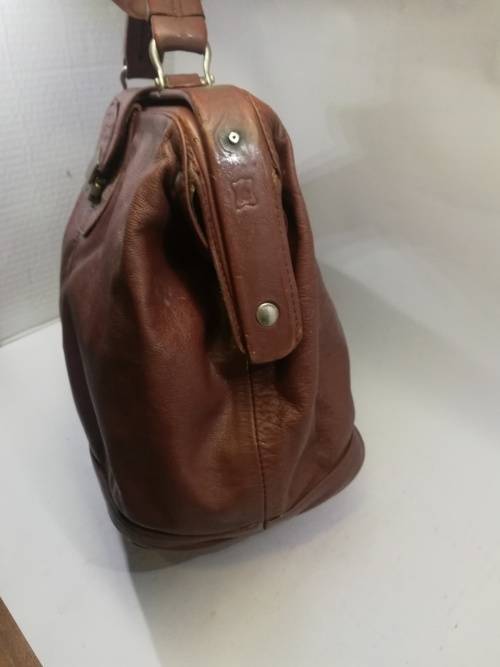 Leather handbag