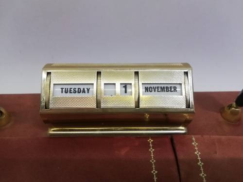VINTAGE date, day and month calendar with pen holders and letter opener. Leather made in SA
