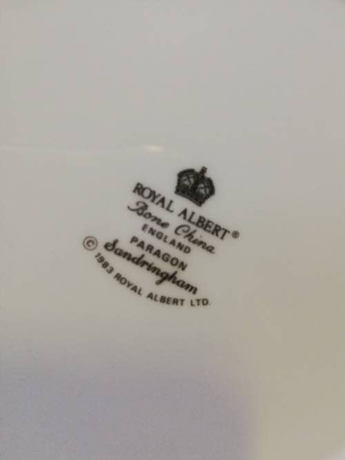Royal Albert cake plate Sandringham - filler
