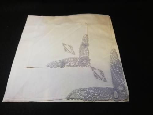 Vintage ladies hankie set - unused