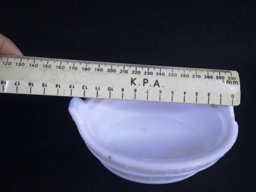 Milk glass chicken trinket - note the damage please