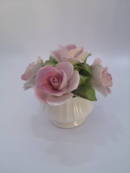 Vintage Royale Stratford Fine Bone China Flower Basket Bouquet