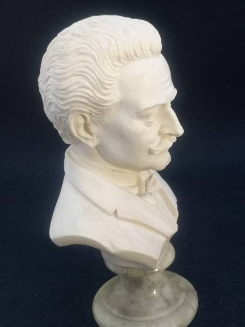 J Strauss bust - signed and numbered