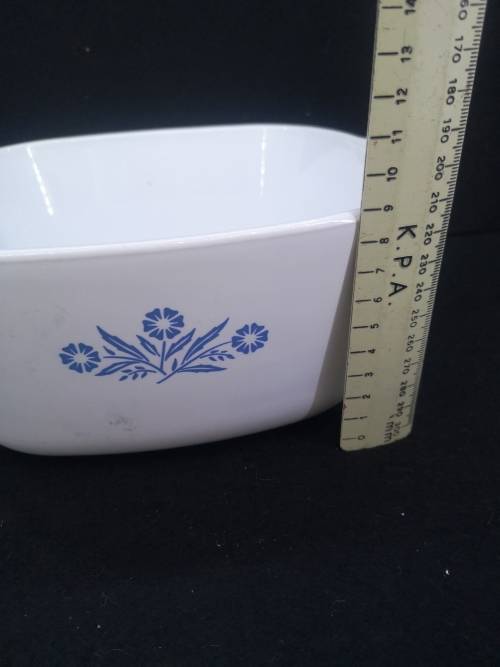 Vintage Corningware Blue cornflower P-2 1/2 - B - Made in USA