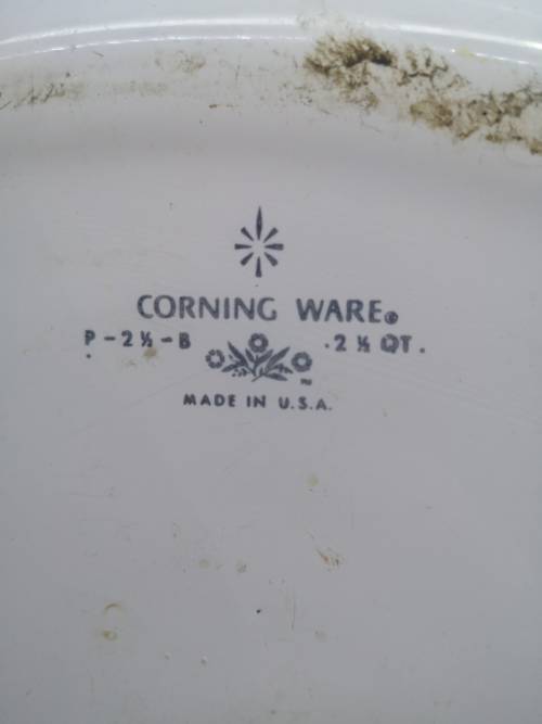 Vintage Corningware Blue cornflower P-2 1/2 - B - Made in USA