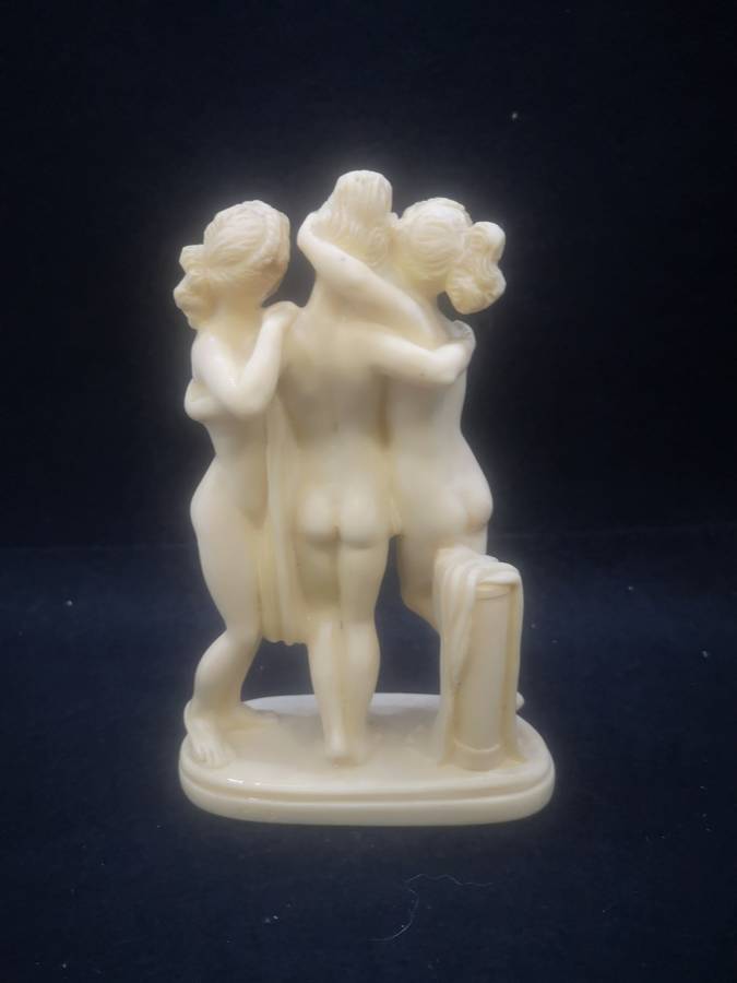 Three Graces Classid Goddess statuette - made in Italy