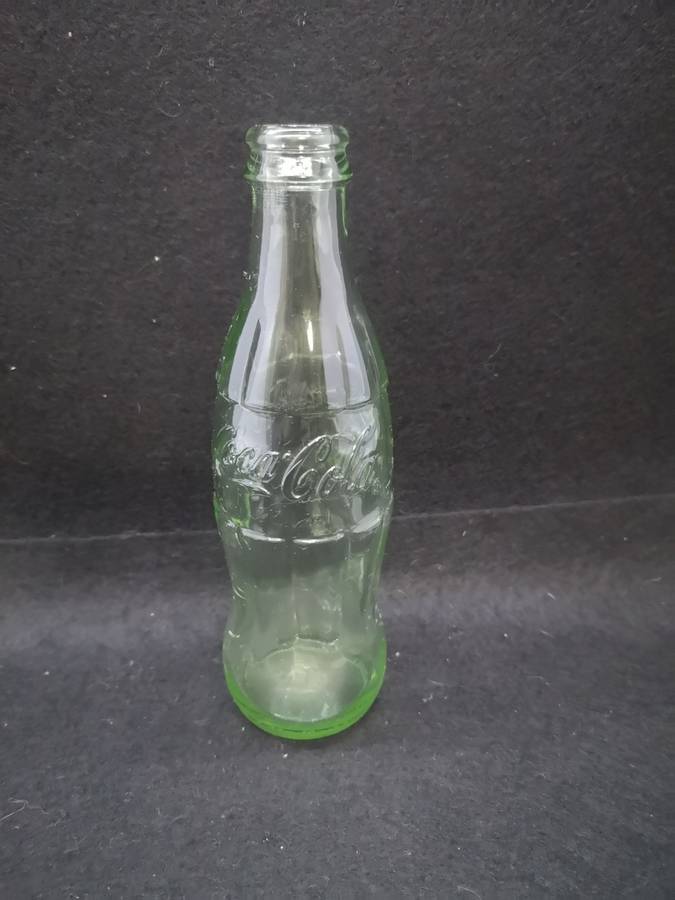 Vintage 250ml Coke bottle