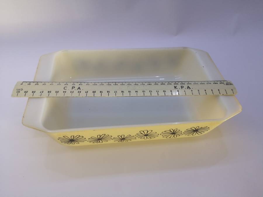 Rare JAJ Daisy shallow Daisy space saver