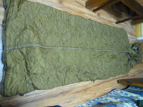 SADF SLEEPING BAG AND COVER GOOD CONDITION