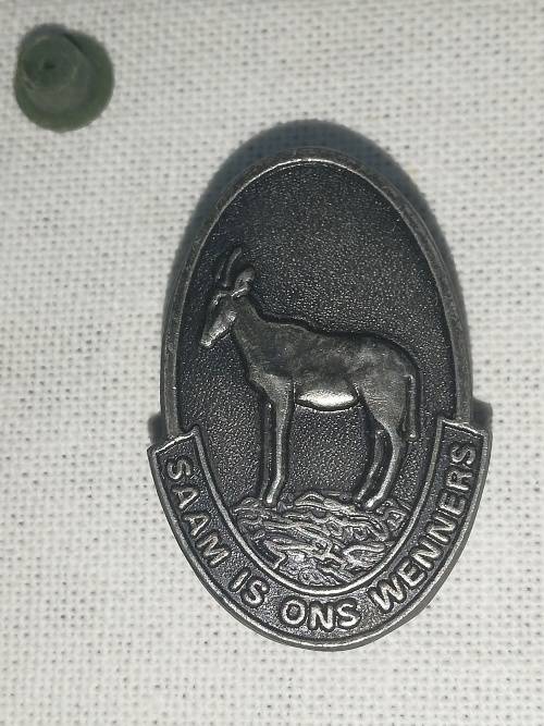 BOSHOF COMMANDO BERET BADGE