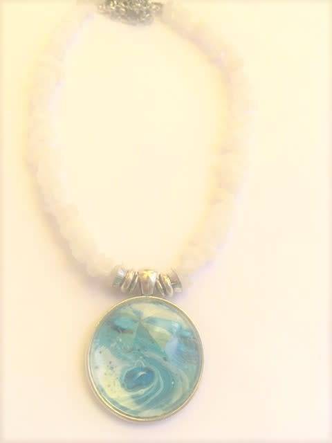 WHITE JADE NATURAL GEMSTONE PENDANT NECKLACE