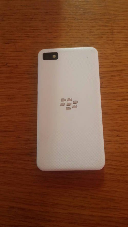 BLACKBERRY Z10 WHITE