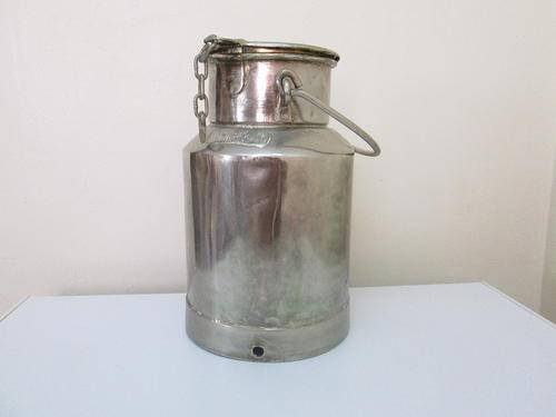 CAN. MILK. 2 GALLONS. PERFECT OUTWARD CONDITION, BUT BOTTOM RUSTED THROUGH..