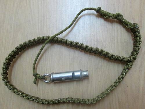 LANYARD. BUSH WAR PERIOD. OFFICERS AND NCO'S. HAND PLAITED IN ANGOLA.