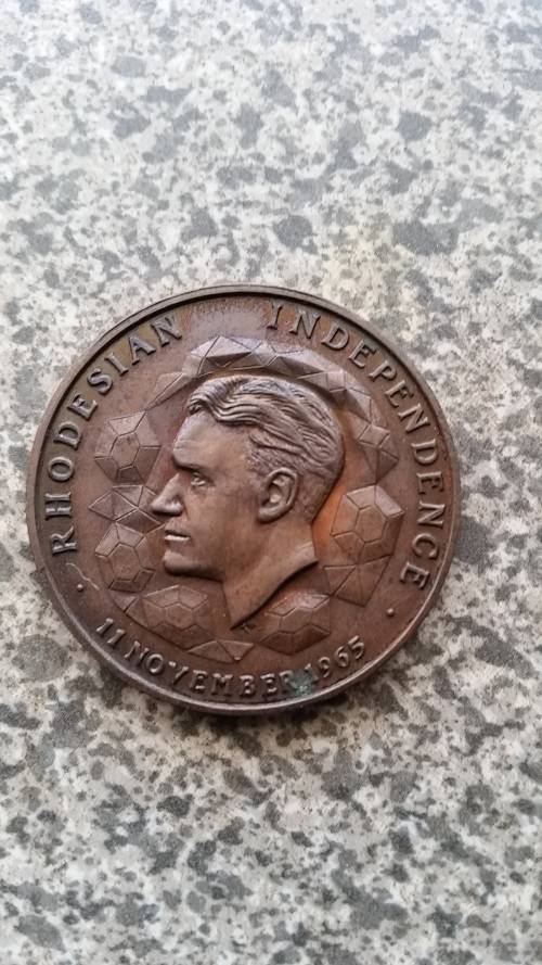 11 November 1965 Rhodesia Independence Bronze Medallion
