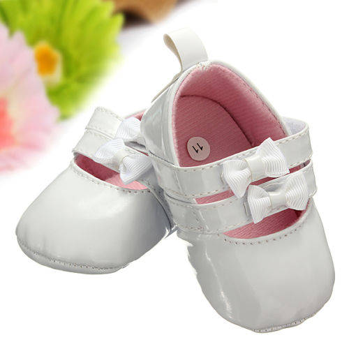 Baby Shoes ~ Baby Mary Jane White shoes (12-18 mths)