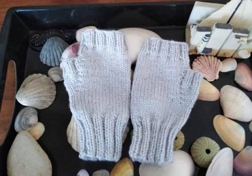 FLASH SALE  Fingerless Gloves (Light Grey)